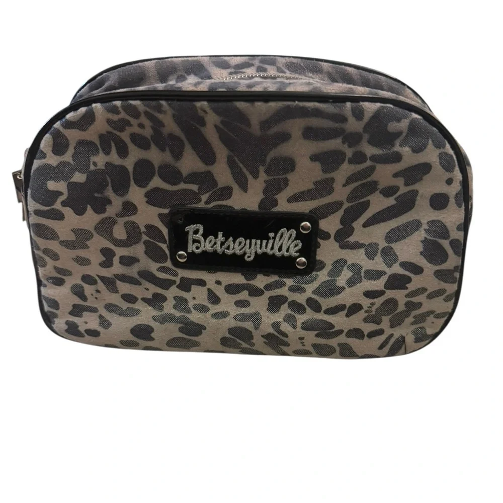 Betseyville by Betsey Johnson Grey Metallic Leopard‎ Print Cosmetic Zipper Bag
